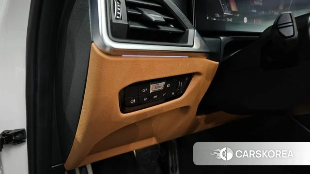 BMW 3 Series (G20) 2023 Белый из Кореи, фото 6