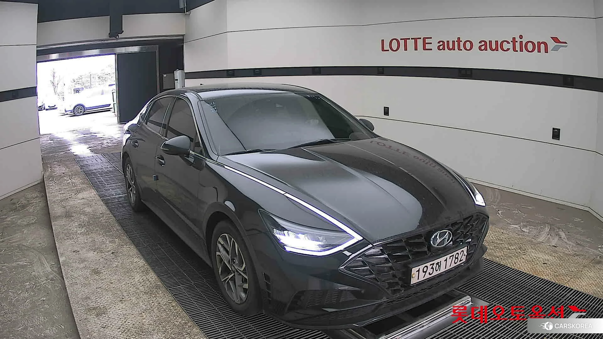 Hyundai Sonata 2022 Midnight Black Pearl из Кореи, фото 6