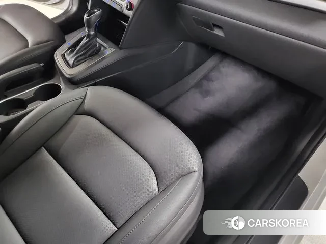 Hyundai Avante AD 2018 Белый из Кореи, фото 6