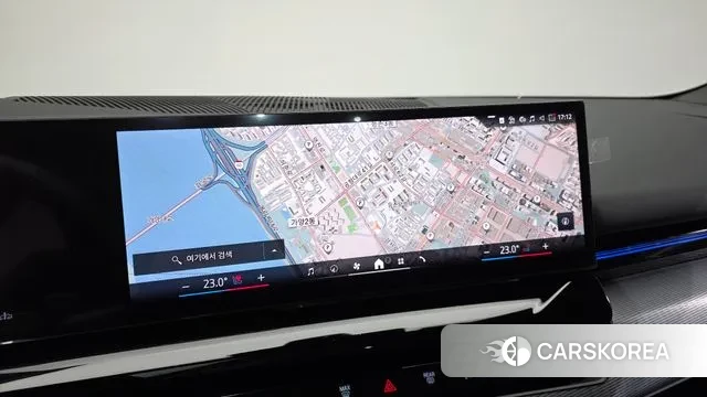 BMW 5 Series (G60) 2023 Белый из Кореи, фото 6