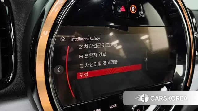 Mini Cooper Countryman 2022 Светло-серебряный цвет из Кореи, фото 6