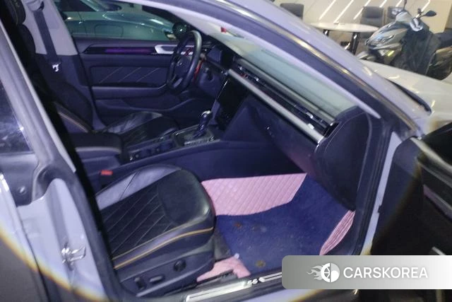 Volkswagen CC 2022 Темно-серый из Китая, фото 6