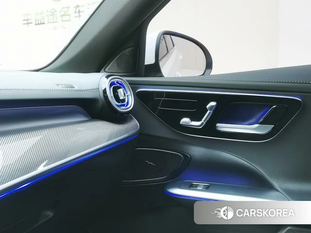 Mercedes-Benz Class C 2025 Белый из Китая, фото 6