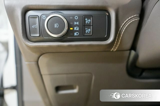 Ford Explorer 6th Generation 2021 Белый из Кореи, фото 6