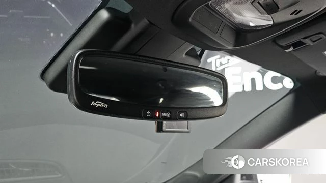 Chevrolet (GM Daewoo) Trax Crossover 2023 Белый из Кореи, фото 6