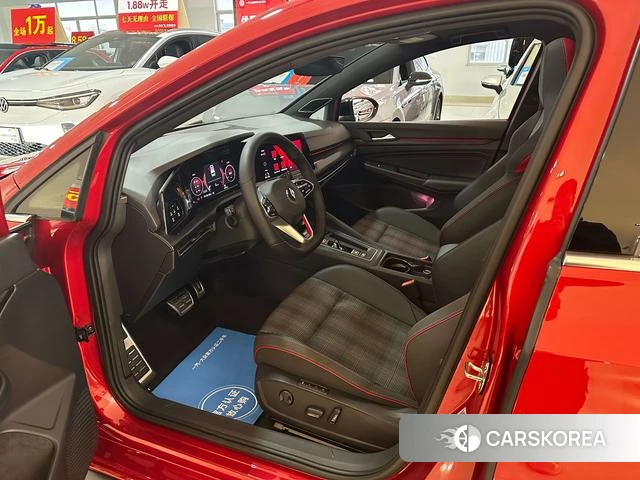 Volkswagen Golf GTI 2022 Красный из Китая, фото 6