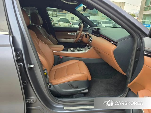 Genesis GV70 2024 Серый из Кореи, фото 6