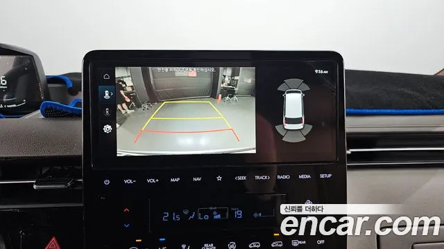 Hyundai Staria 2022 Белый из Кореи, фото 6