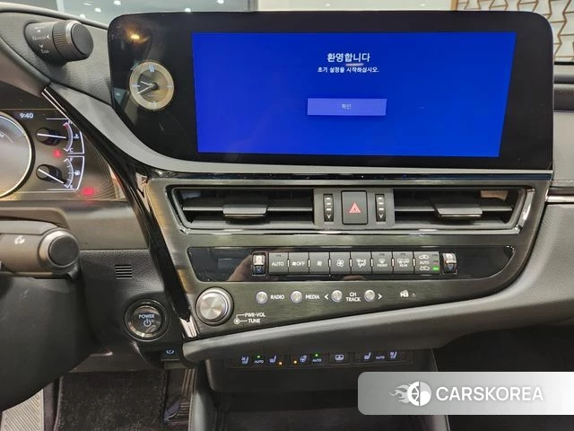 Lexus ES300h 7th generation 2024 Серый из Кореи, фото 6