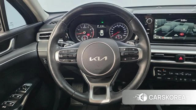 Kia K5 3rd generation 2023 Серый из Кореи, фото 6