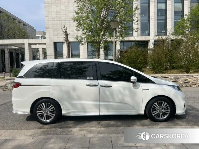 Honda Odyssey 2021 Белый из Китая, фото 6