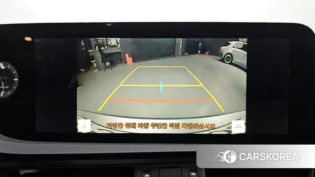 Lexus ES300h 7th generation 2023 Серебряный из Кореи, фото 6