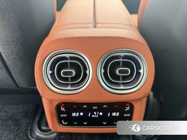 Mercedes-Benz GLC 2025 Черный из Китая, фото 6