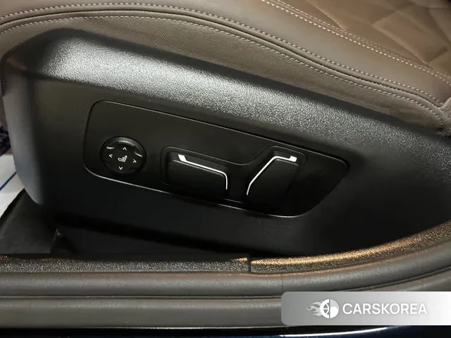 BMW 5 Series (G60) id 2899987 из Кореи 6