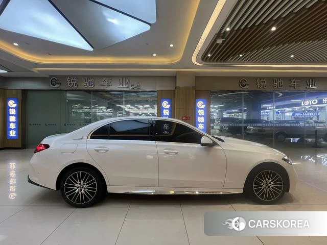 Mercedes-Benz Class C 2023 Белый из Китая, фото 6