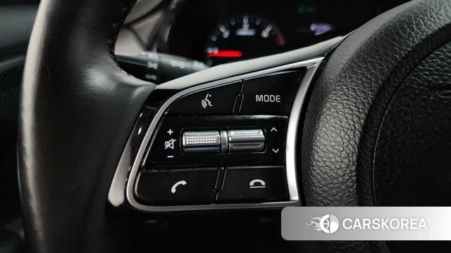 Kia Seltos 2021 Серебристо-серый из Кореи, фото 6