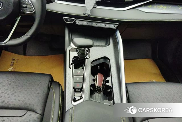 Geely Automobile Xingrui 2023 Темно-серый из Китая, фото 6