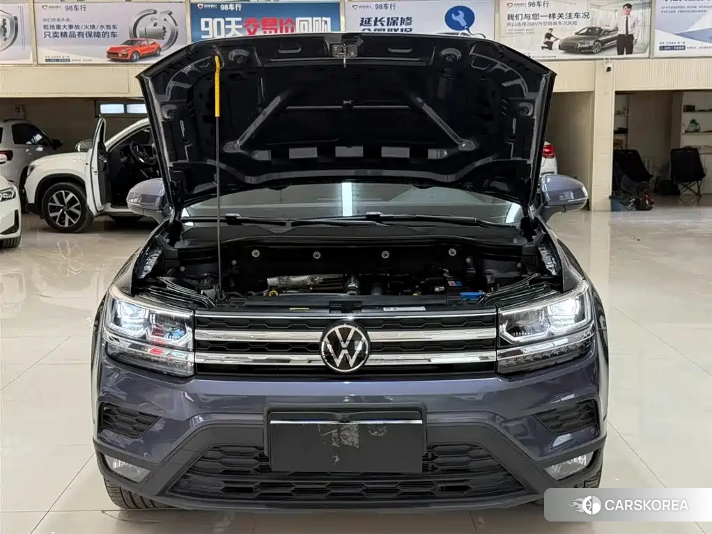 Volkswagen Tharu 2022 Silver/gray из Китая, фото 6