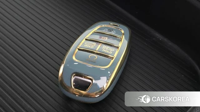 Hyundai Staria 2023 Белый из Кореи, фото 6