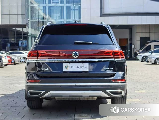 Volkswagen Tourang 2023 Черный из Китая, фото 6