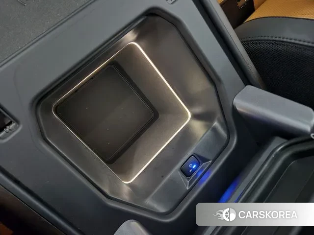 Land Rover Defender (L663) 2024 Серебряный из Кореи, фото 6