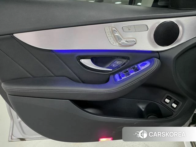Mercedes-Benz C-Class W205 2020 Серебряный из Кореи, фото 6