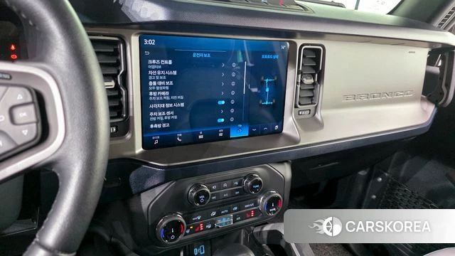 Ford Bronco 6th Generation 2022 Серебристо-серый из Кореи, фото 6