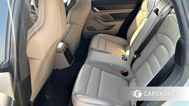 Porsche Taycan 2023 Белый из Кореи, фото 6