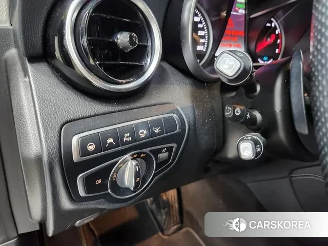 Mercedes-Benz GLC-Class X253 2018 Белый из Кореи, фото 6