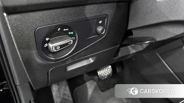 Volkswagen Tiguan second Generation 2023 Черный из Кореи, фото 6