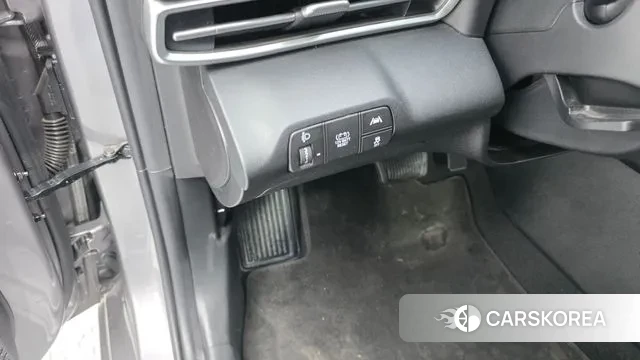 Hyundai Avante Hybrid (CN7) 2021 Серебристо-серый из Кореи, фото 6