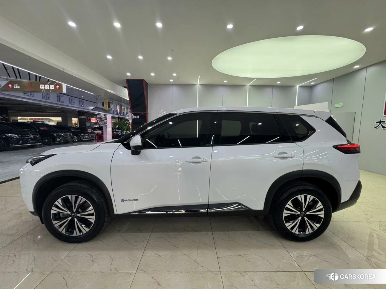 Nissan Qijun 2023 Белый из Китая, фото 6