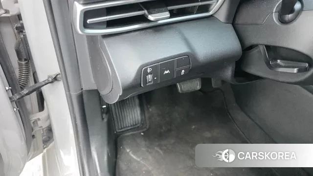 Hyundai Avante (CN7) 2021 Серебристо-серый из Кореи, фото 6