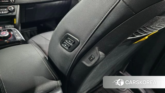 Kia Niro Plus 2022 Серебряный из Кореи, фото 6