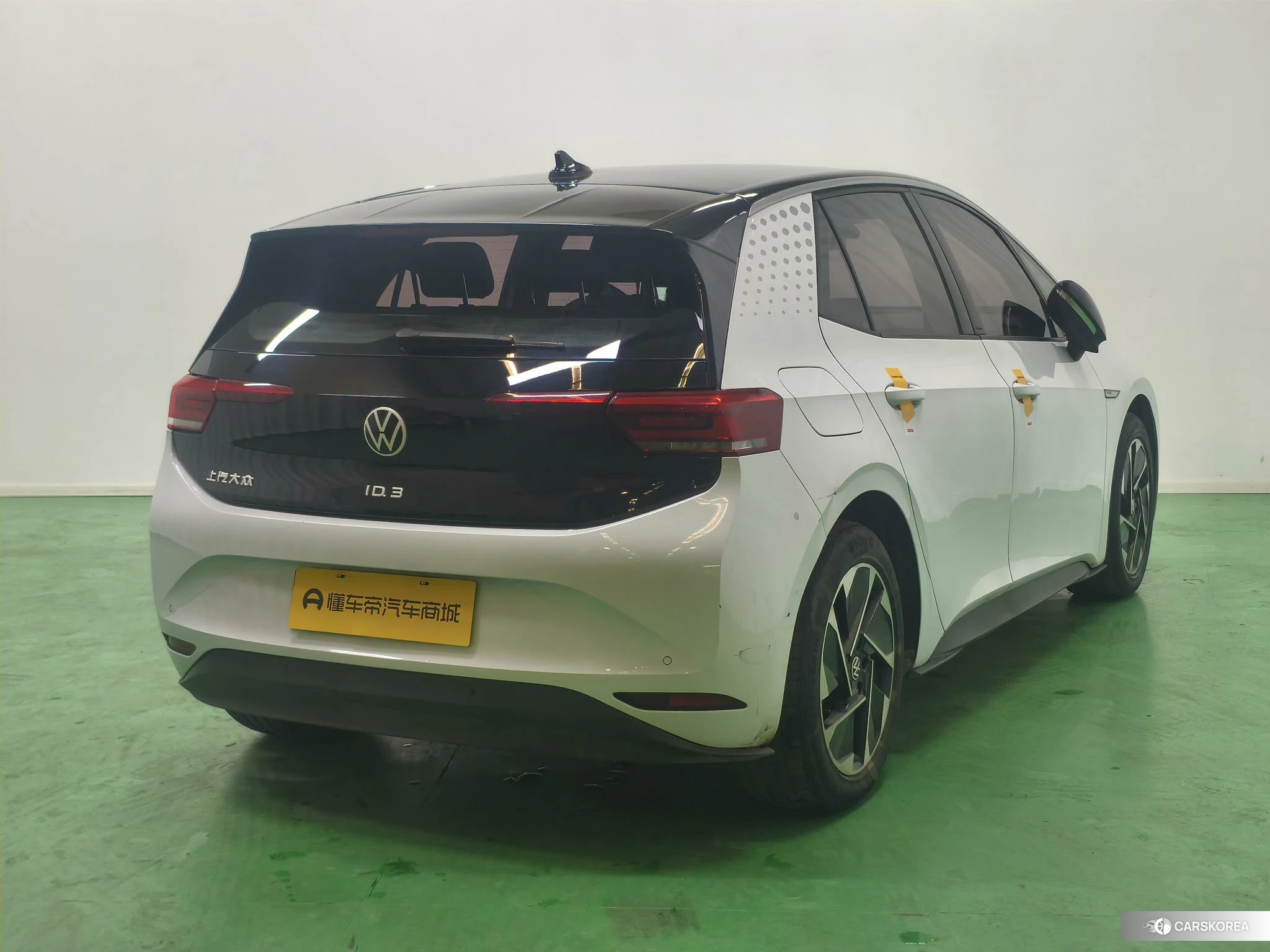 Volkswagen ID.3 2023 Белый из Китая, фото 6
