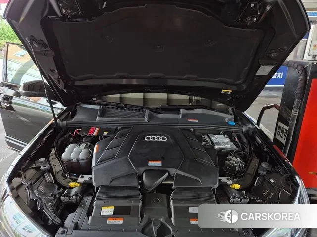 Audi Q7 (4M) 2023 Черный из Кореи, фото 6