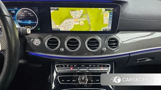 Mercedes-Benz E-Class W213 2018 Белый из Кореи, фото 6