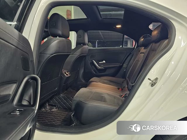 Mercedes-Benz Class A 2019 Белый из Китая, фото 6