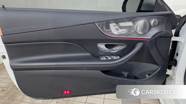 Mercedes-Benz E-Class W213 2021 Белый из Кореи, фото 6