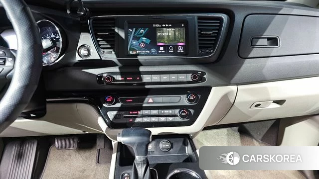 Kia The New Carnival 2019 Белый из Кореи, фото 6