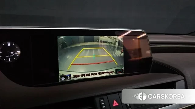 Lexus ES300h 7th generation 2019 Серебряный из Кореи, фото 6