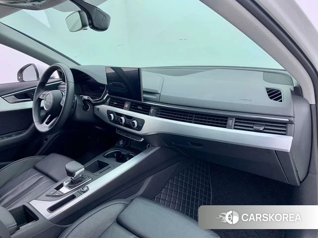 Audi A4L 2023 Белый из Китая, фото 6