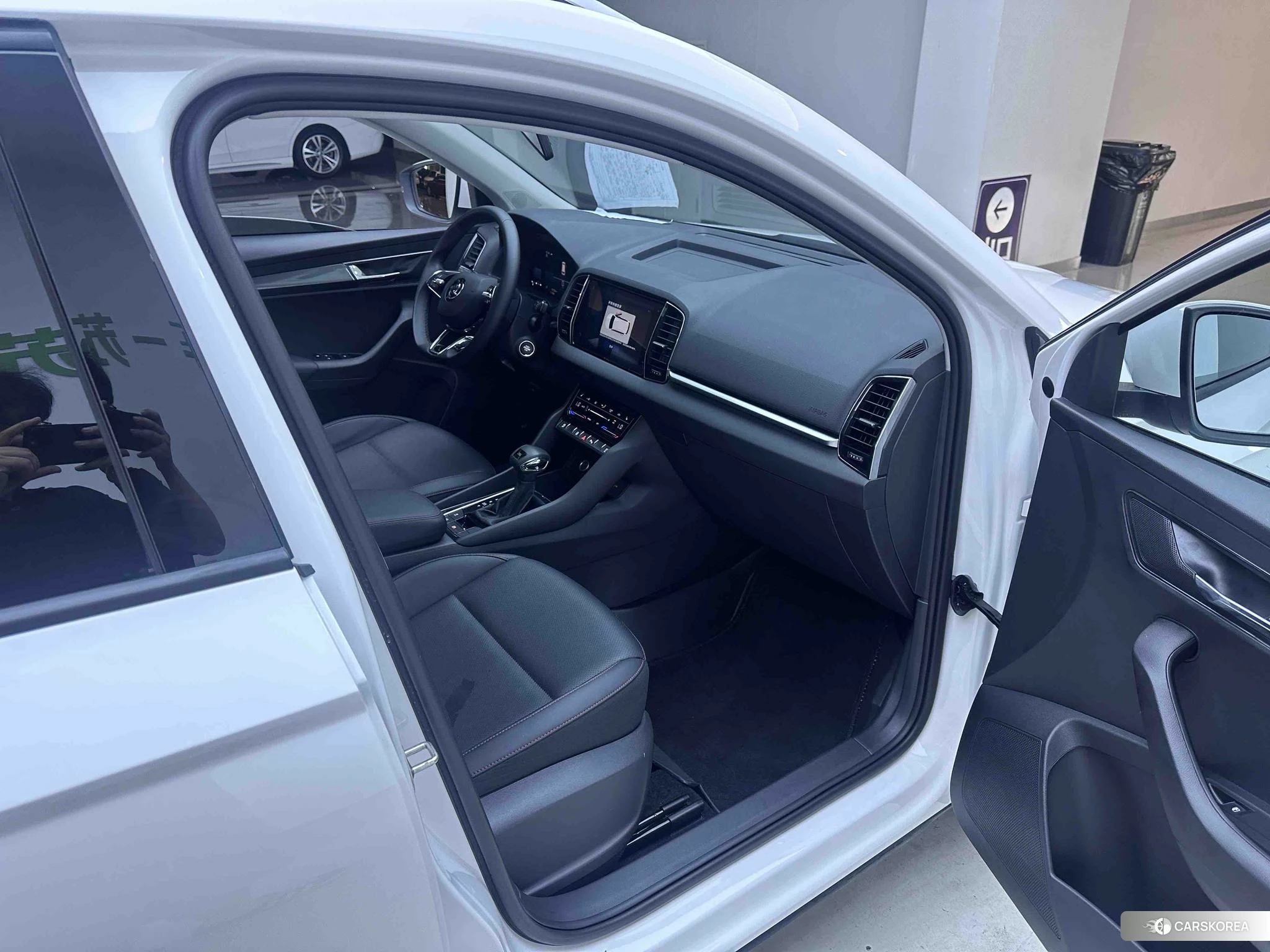 Skoda Krok 2022 Белый из Китая, фото 6