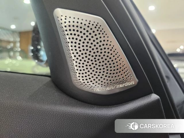 BMW 3 Series (G20) 2023 Цвет галактики из Кореи, фото 6