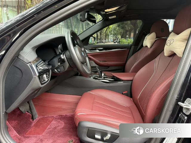 BMW 5 series 2023 Черный из Китая, фото 6