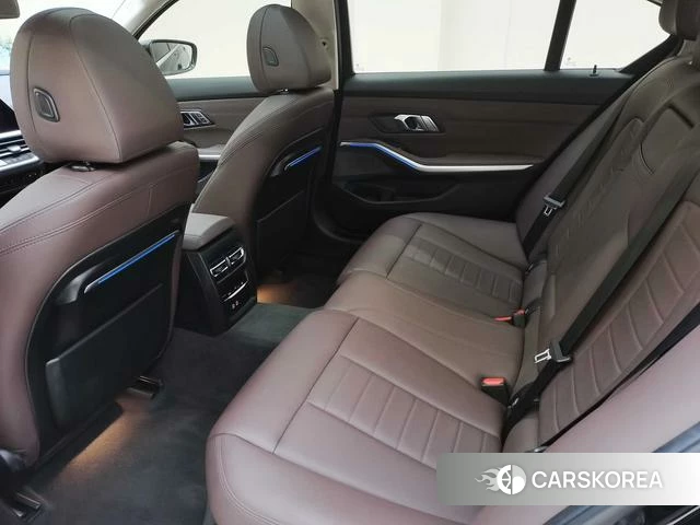 BMW 3 series 2020 Черный из Китая, фото 6