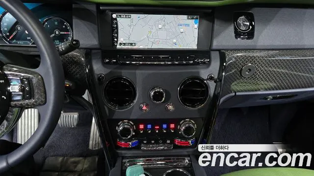 Rolls-Royce Cullinan 2024 Серебристо-серый из Кореи, фото 6