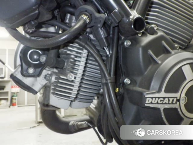 Ducati SCRAMBLER SIXTY2 id 4206139 из Японии 6