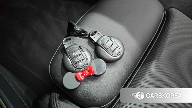 Mini Cooper Countryman 2023 Серебряный из Кореи, фото 6