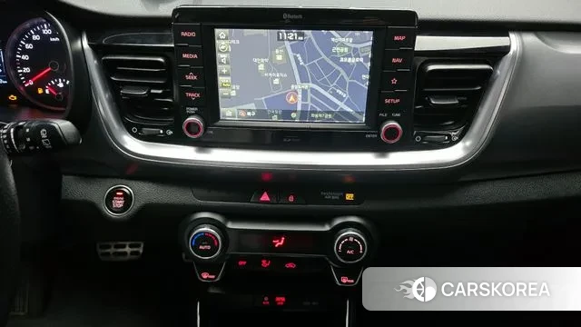 Kia Stonic 2019 Белый из Кореи, фото 6